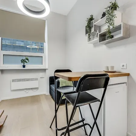 Διαμέρισμα Modern Loft In Center *