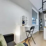 Modern Loft In Center *