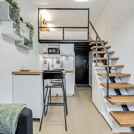 Modern Loft In Center * Talin
